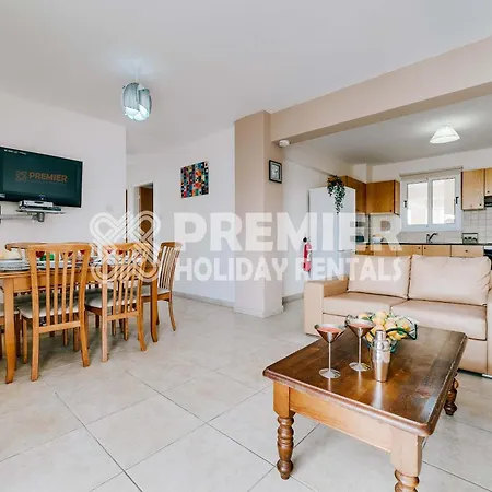 Dora Apartment